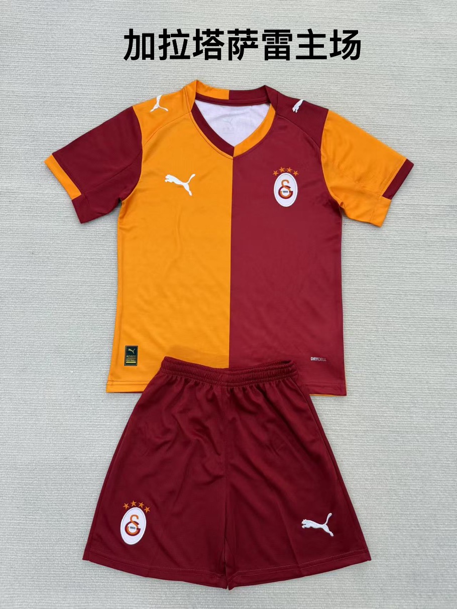 25-26 Galatasaray home kids+adult set