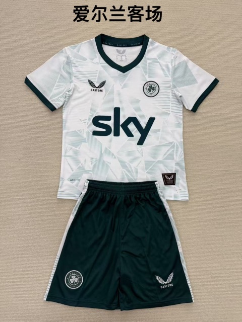 25-26 Ireland away kids+adult set