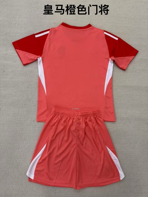 25-26 Real Madrid Orange Goalkeeper Kids+Adult Set