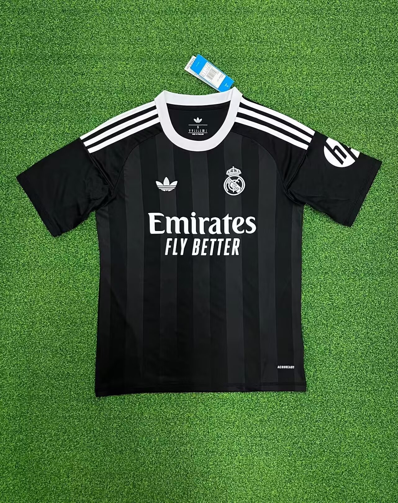 25-26 Real Madrid goalkeeper