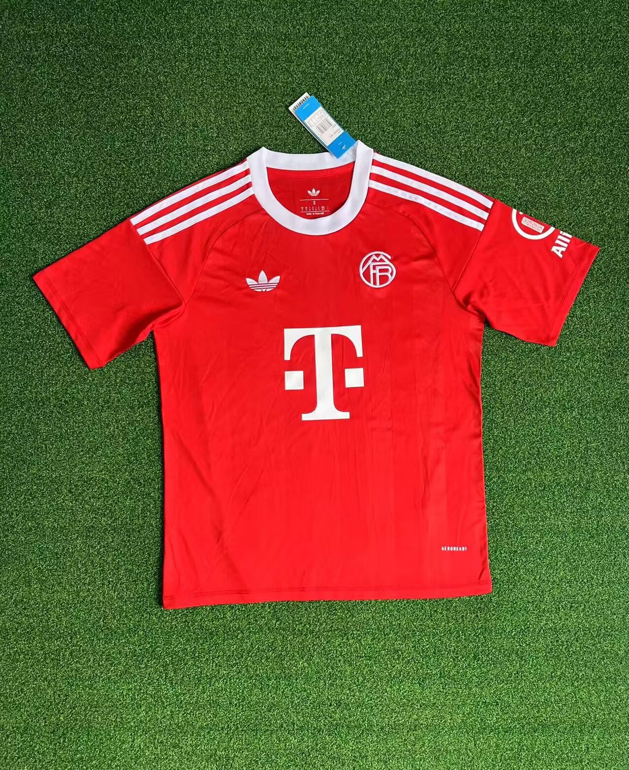 25-26 Bayern goalkeeper