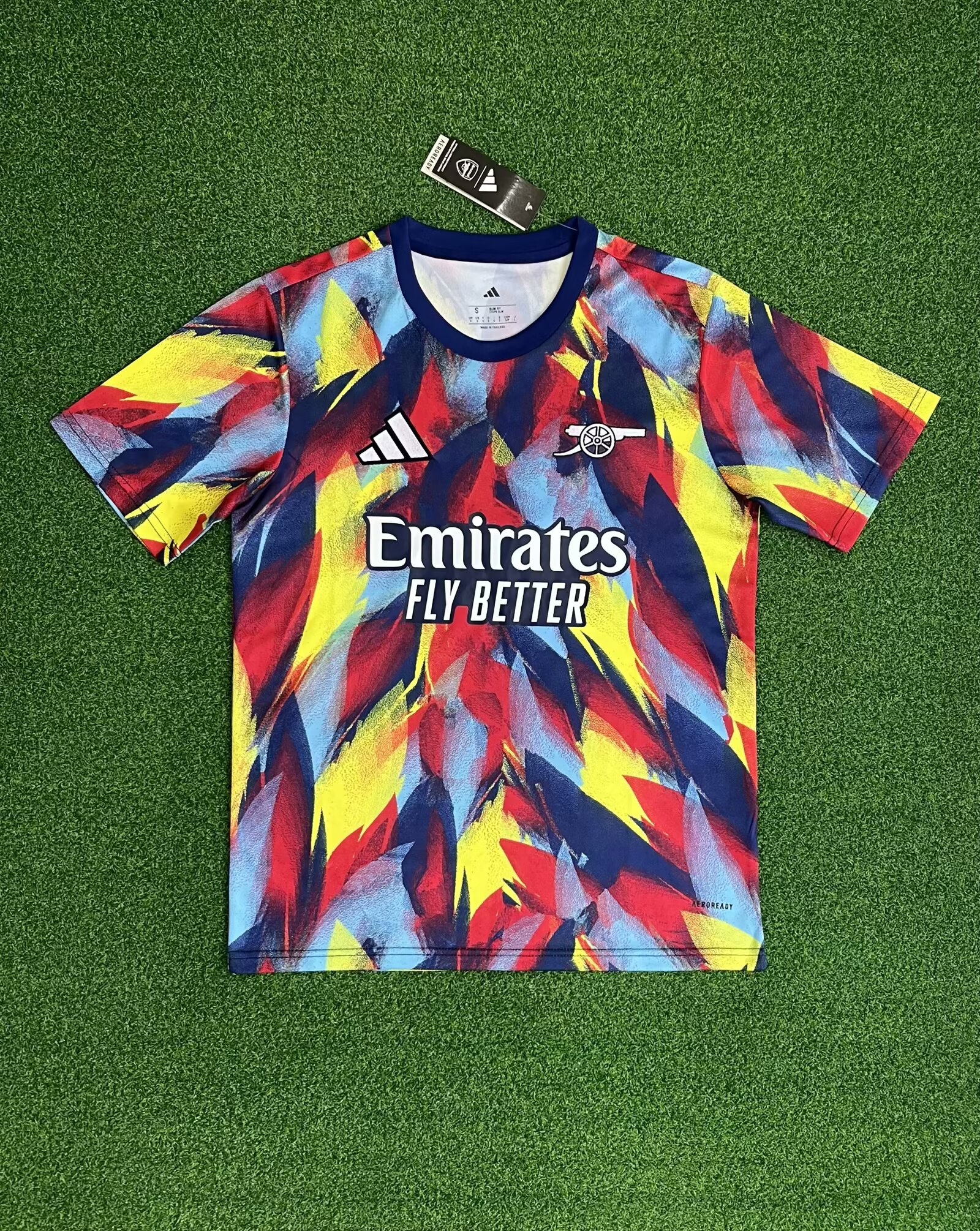25-26 Arsenal pre match uniform