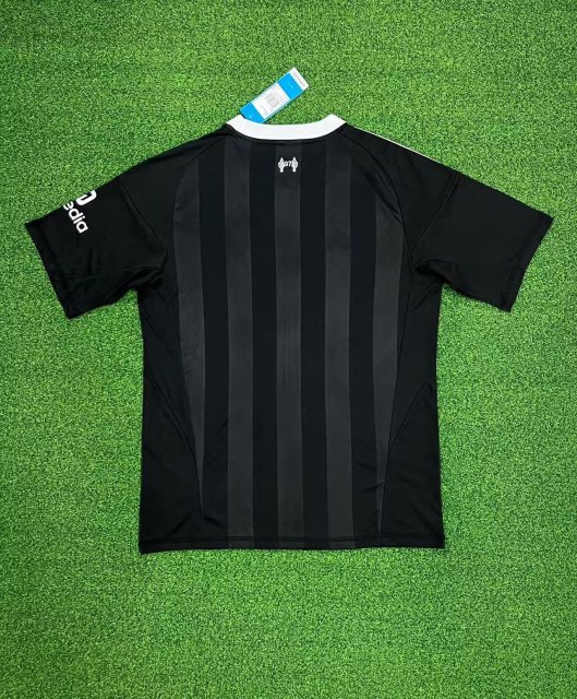 25-26 Black Liverpool goalkeeper