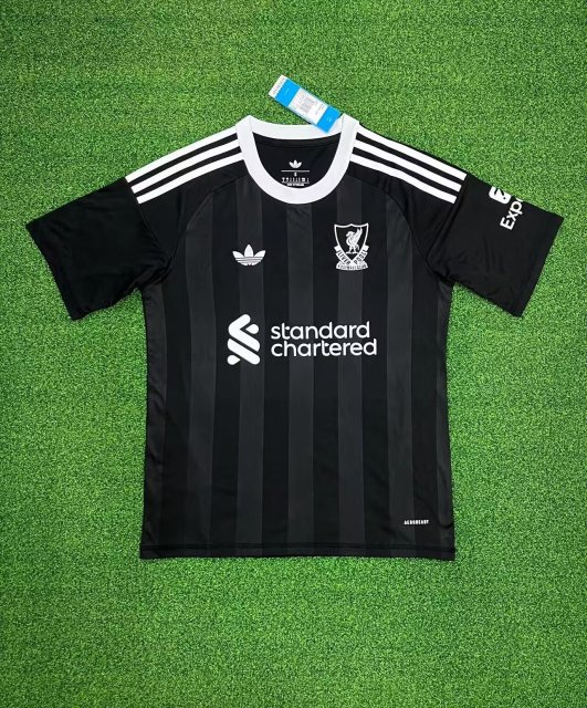 25-26 Black Liverpool goalkeeper