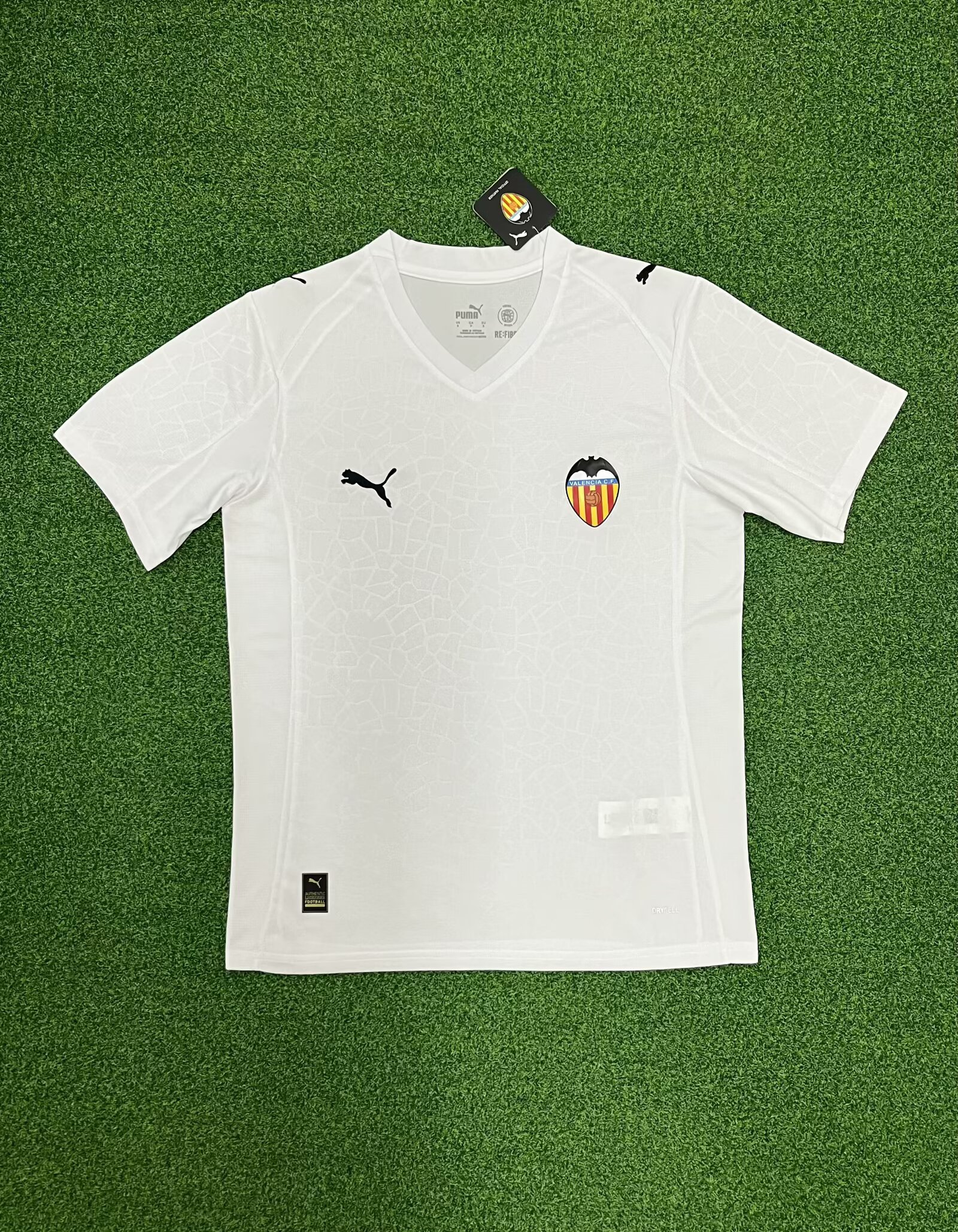 25-26 Valencia home game