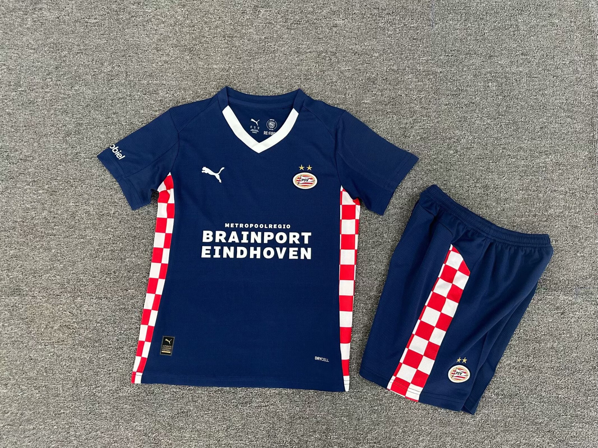 25-26 Eindhoven away kids
