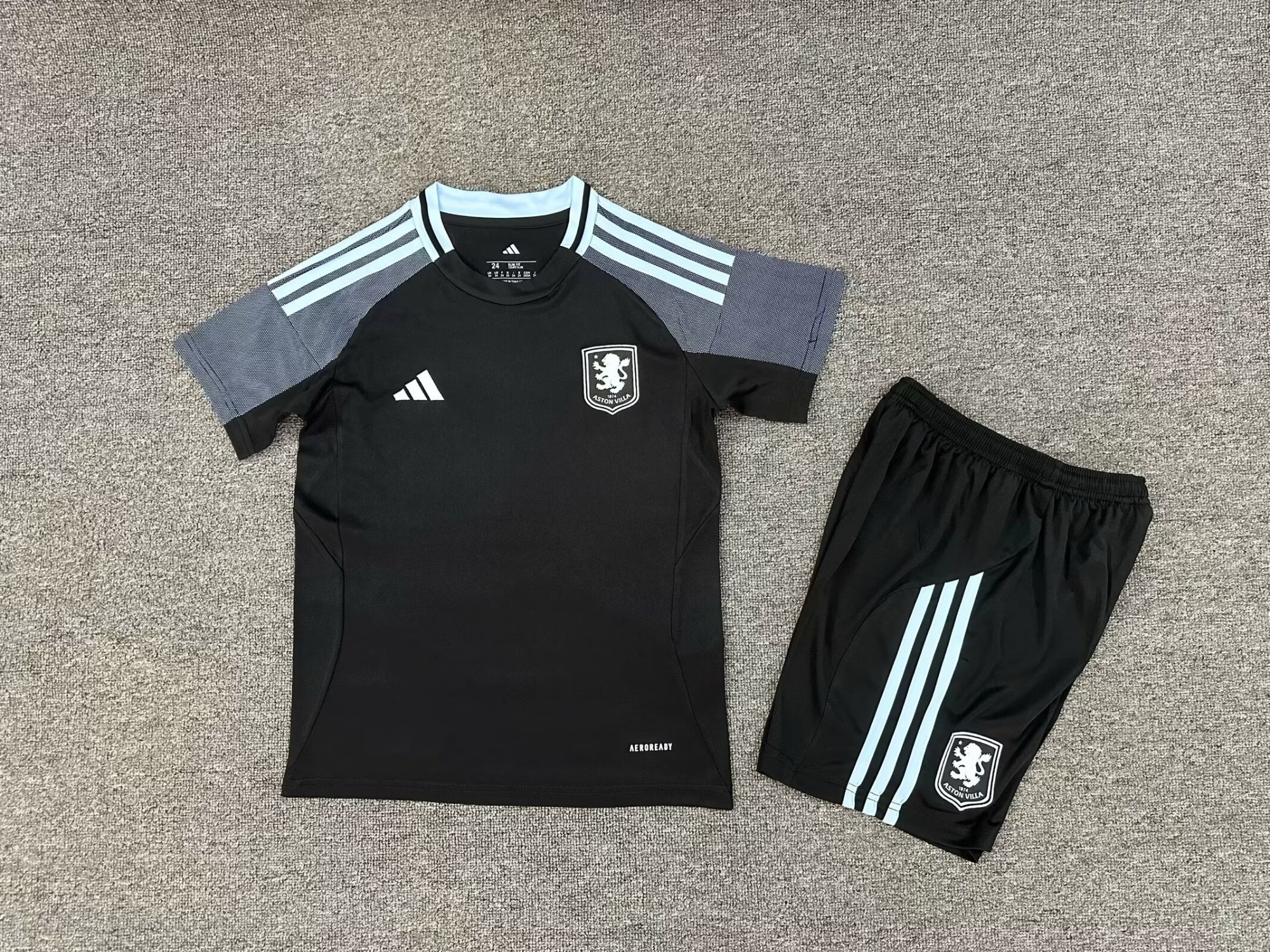 25-26 Aston Villa away kids