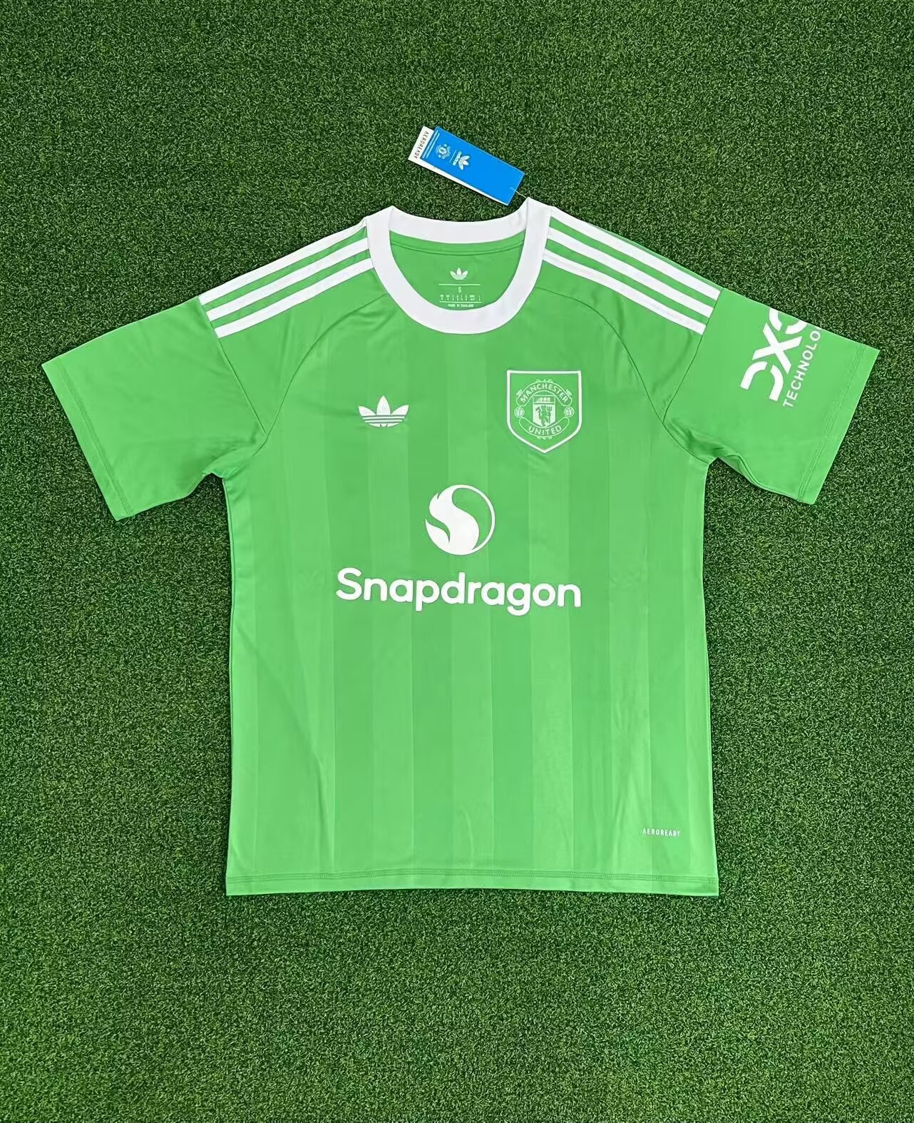 25-26 Manchester United Green Goalkeeper