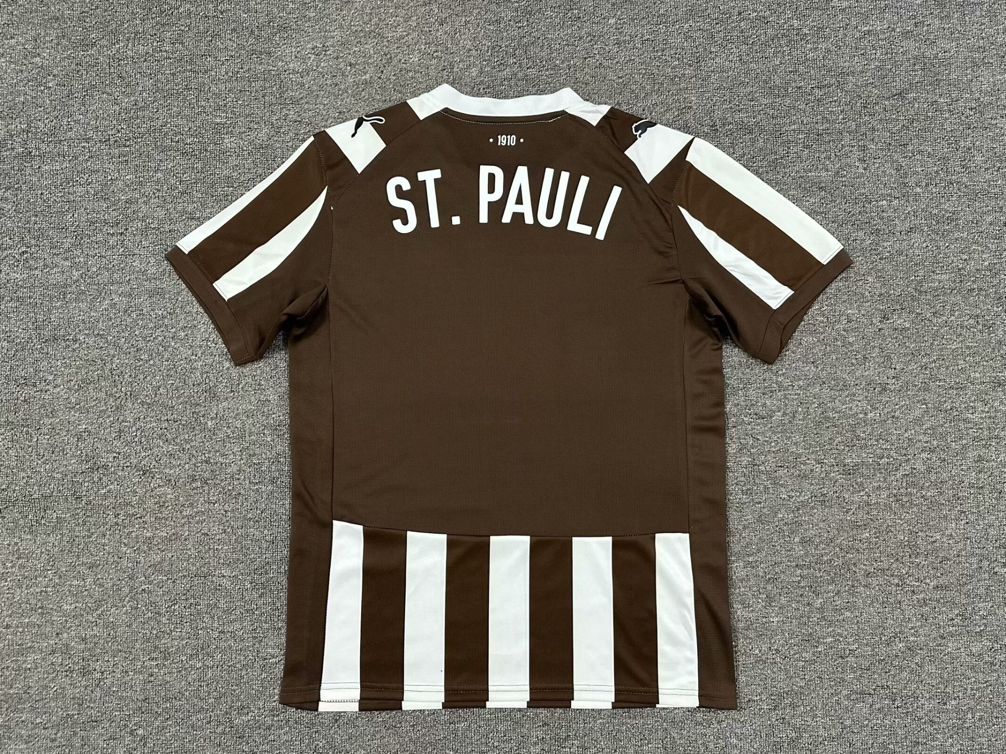 25-26 Saint Pauli home court