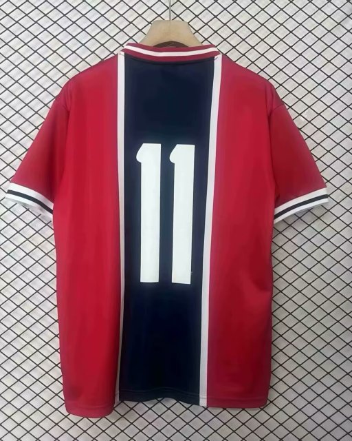 1975 PSG Paris away No. 11
