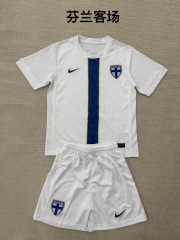 25-26 Finland away kids+adults