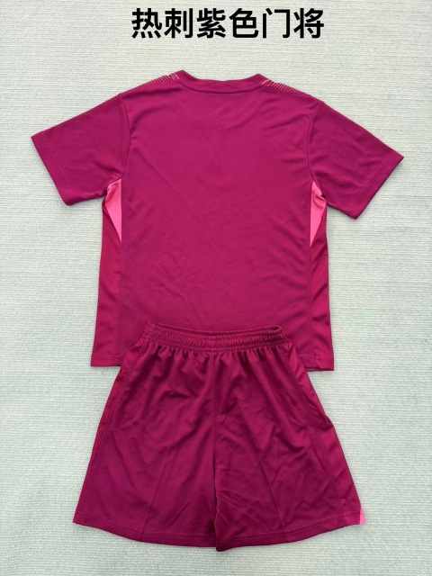 25-26 Tottenham Purple Goalkeeper Kids+Adult Set