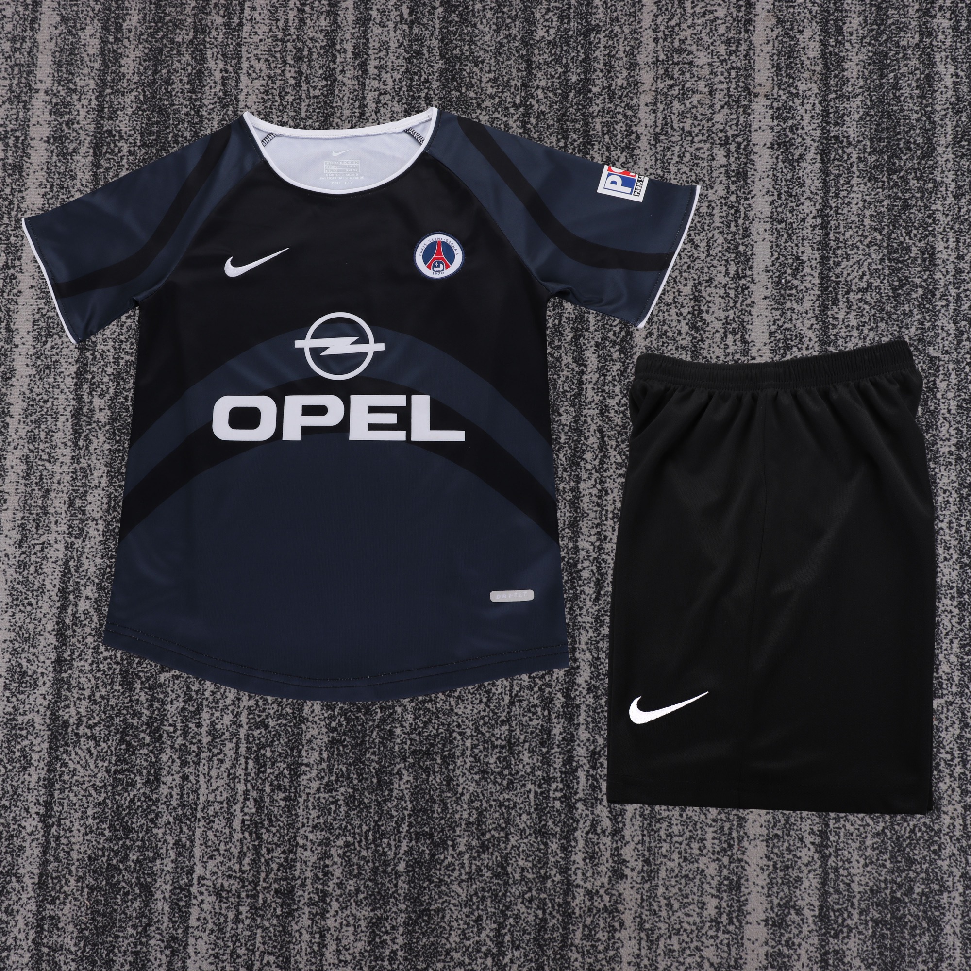 01-02 PSG Paris 2 away kids retro