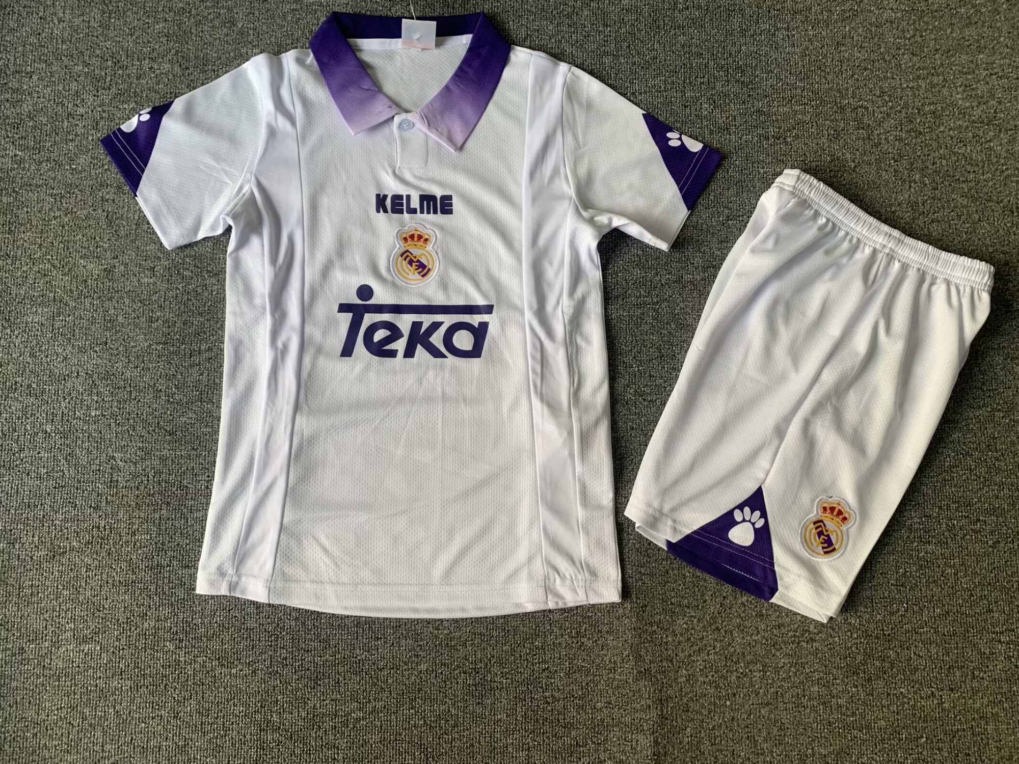 97-98 Real Madrid home game kids