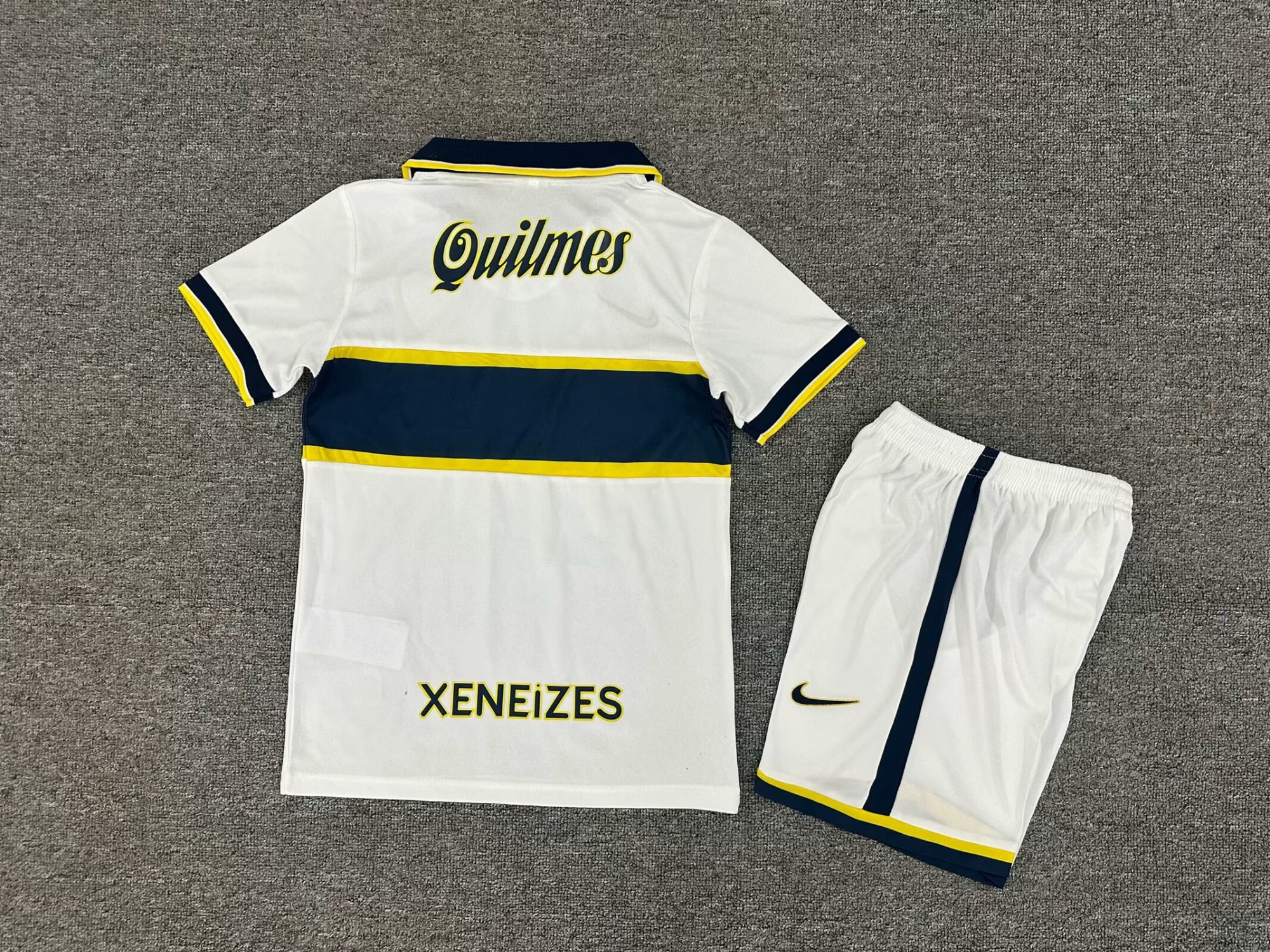 96-97 Boca Juniors away kids