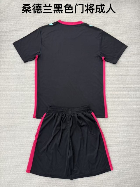 25-26 Sunderland Black Goalkeeper Kids+Adult Set