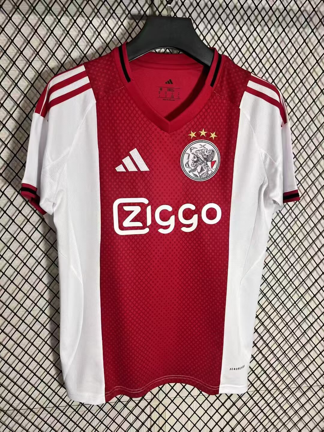 25-26 Ajax at home