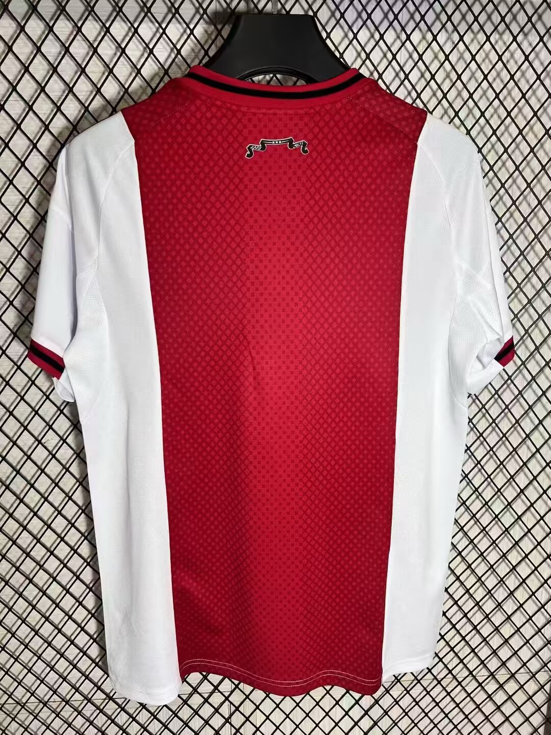 25-26 Ajax at home