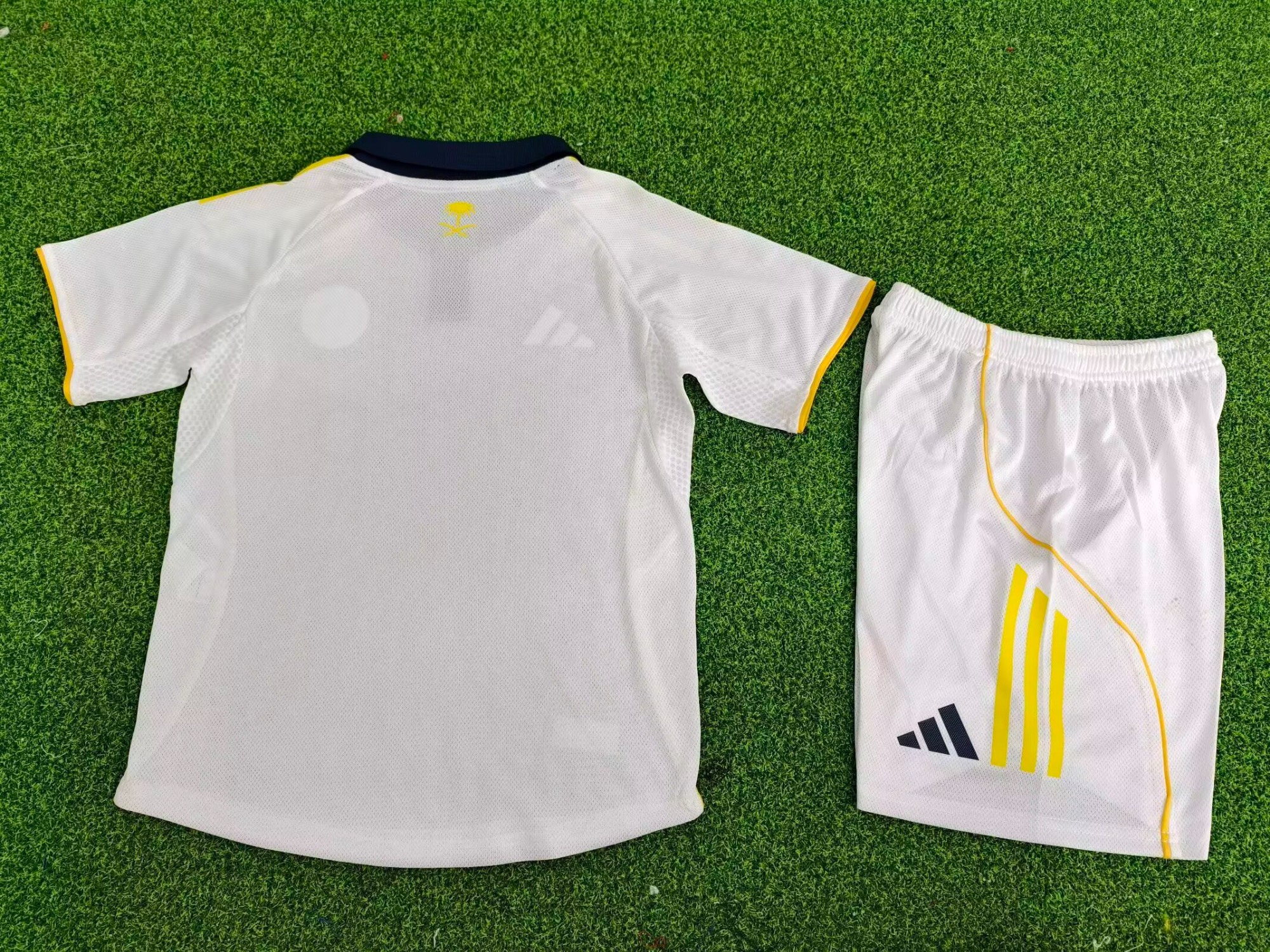 25-26 player version Al-Nassr FC Victory 2 away kids