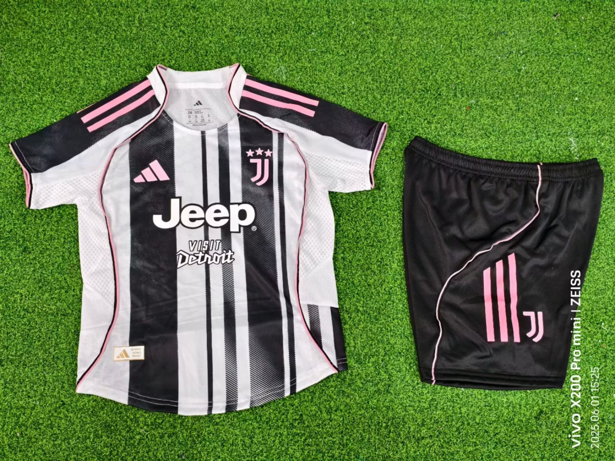 25-26 Player Edition Juventus Home Kids