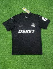 25-26 Wolverhampton Wanderers' home goalkeeper