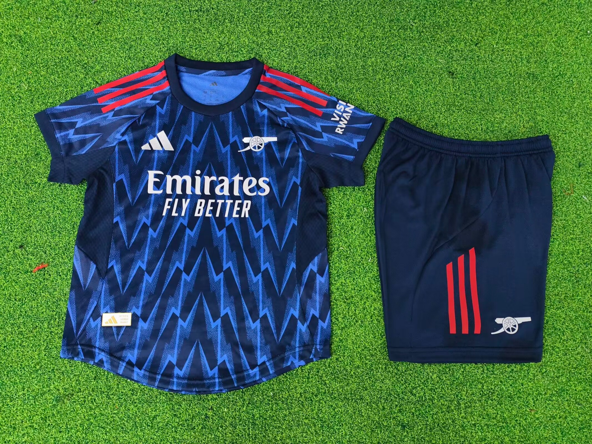 25-26 players Arsenal away kids