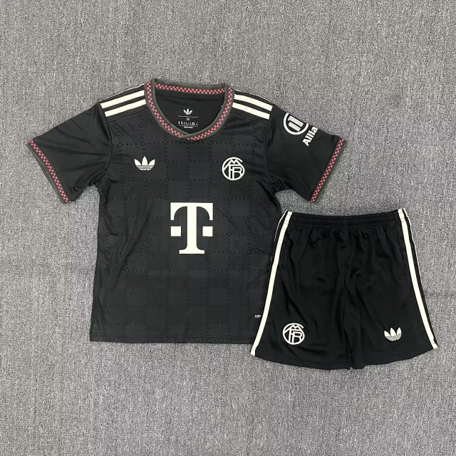 25-26 Bayern 2 away kids