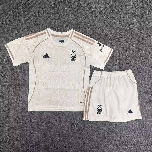 25-26 Nottingham Forest away kids