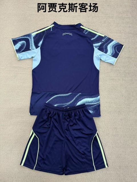 25-26 Ajax away kids+adult set