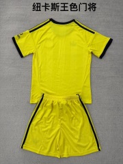 25-26 Newcastle Yellow Goalkeeper Kids+Adult Set