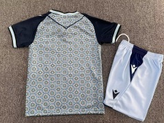 25-26 Almeida away kids