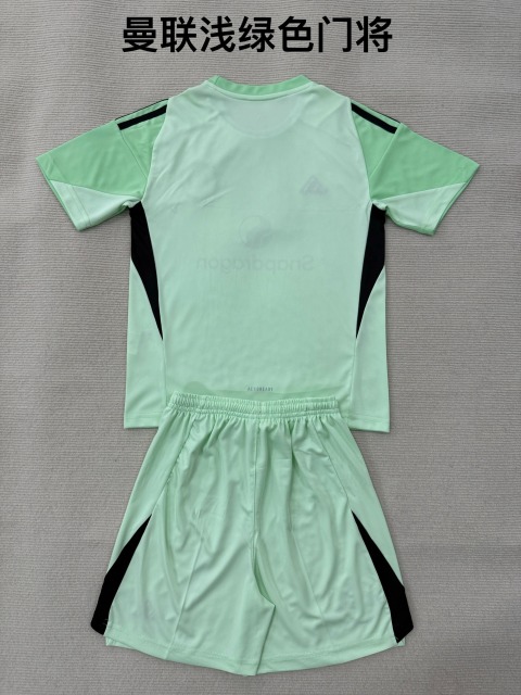 25-26 Manchester United Light Green Goalkeeper Kids+Adult Set