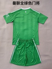 25-26 Manchester United Green Goalkeeper Kids+Adult Set