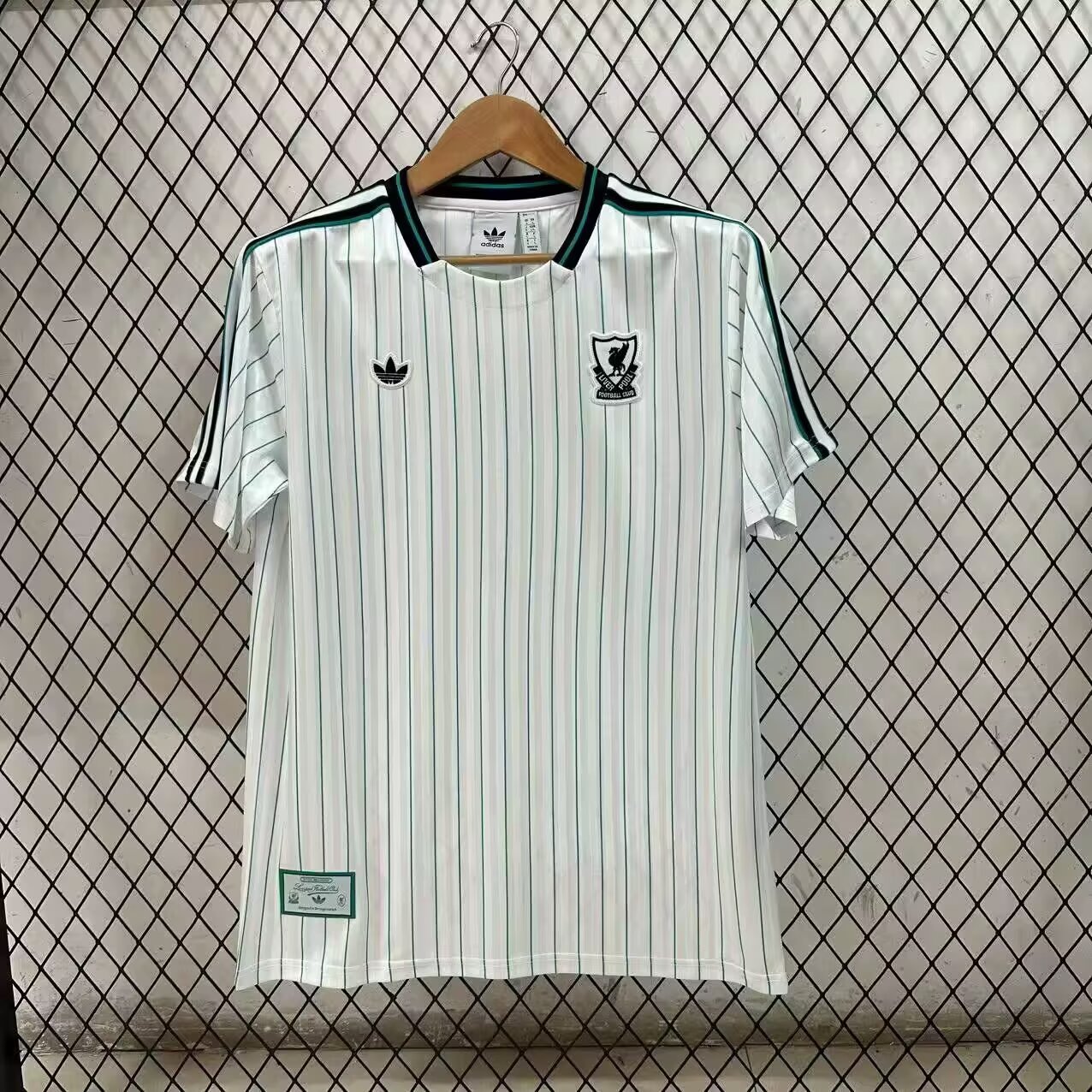 25-26 Liverpool Retro Edition