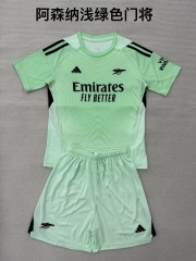 25-26 Arsenal Light Green Goalkeeper Kids+Adult Set