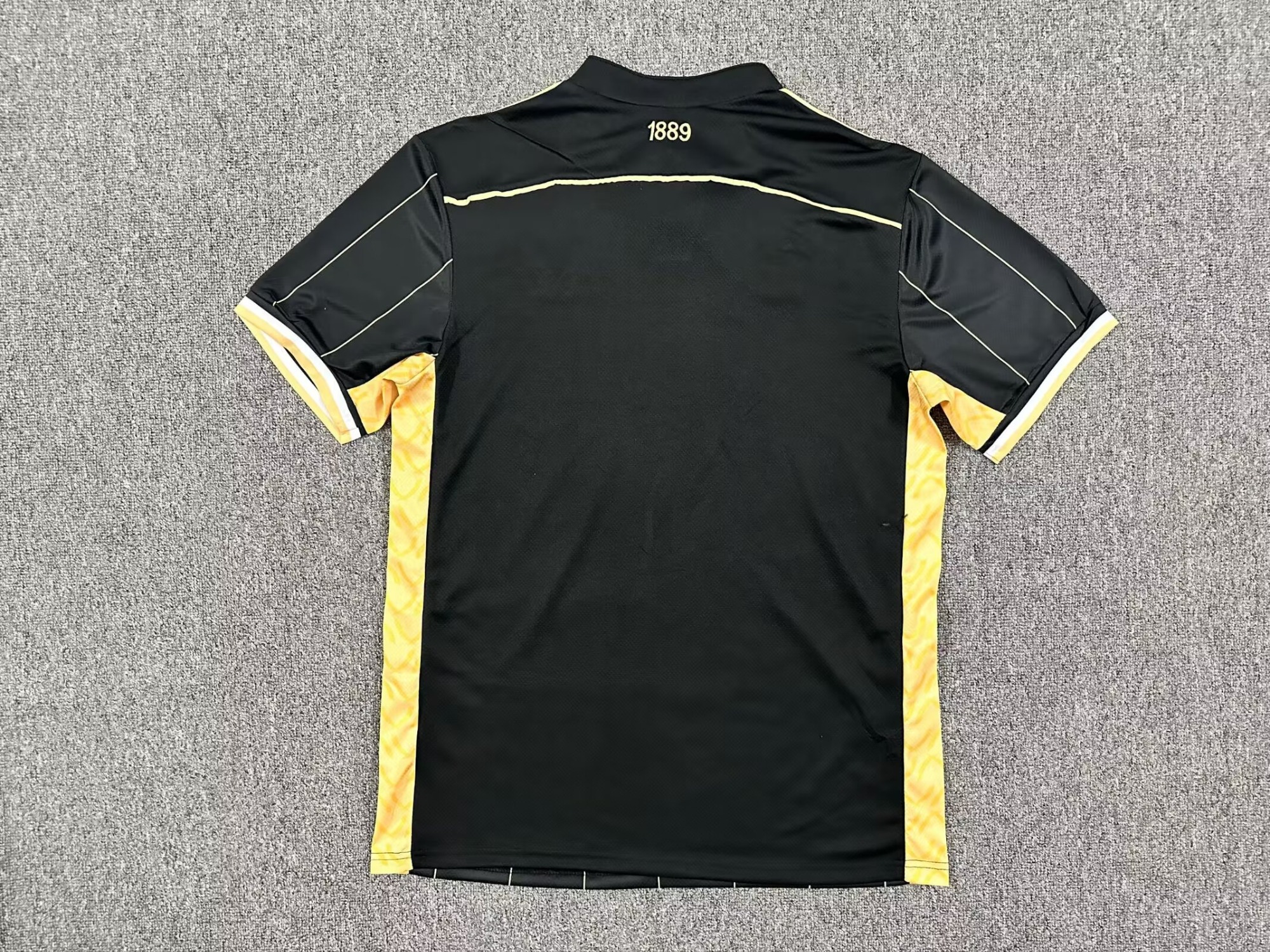 25-26 Sheffield United goalkeeper