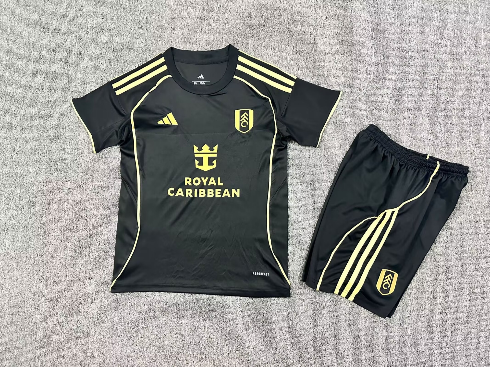 25-26 Fulham 2 away kids