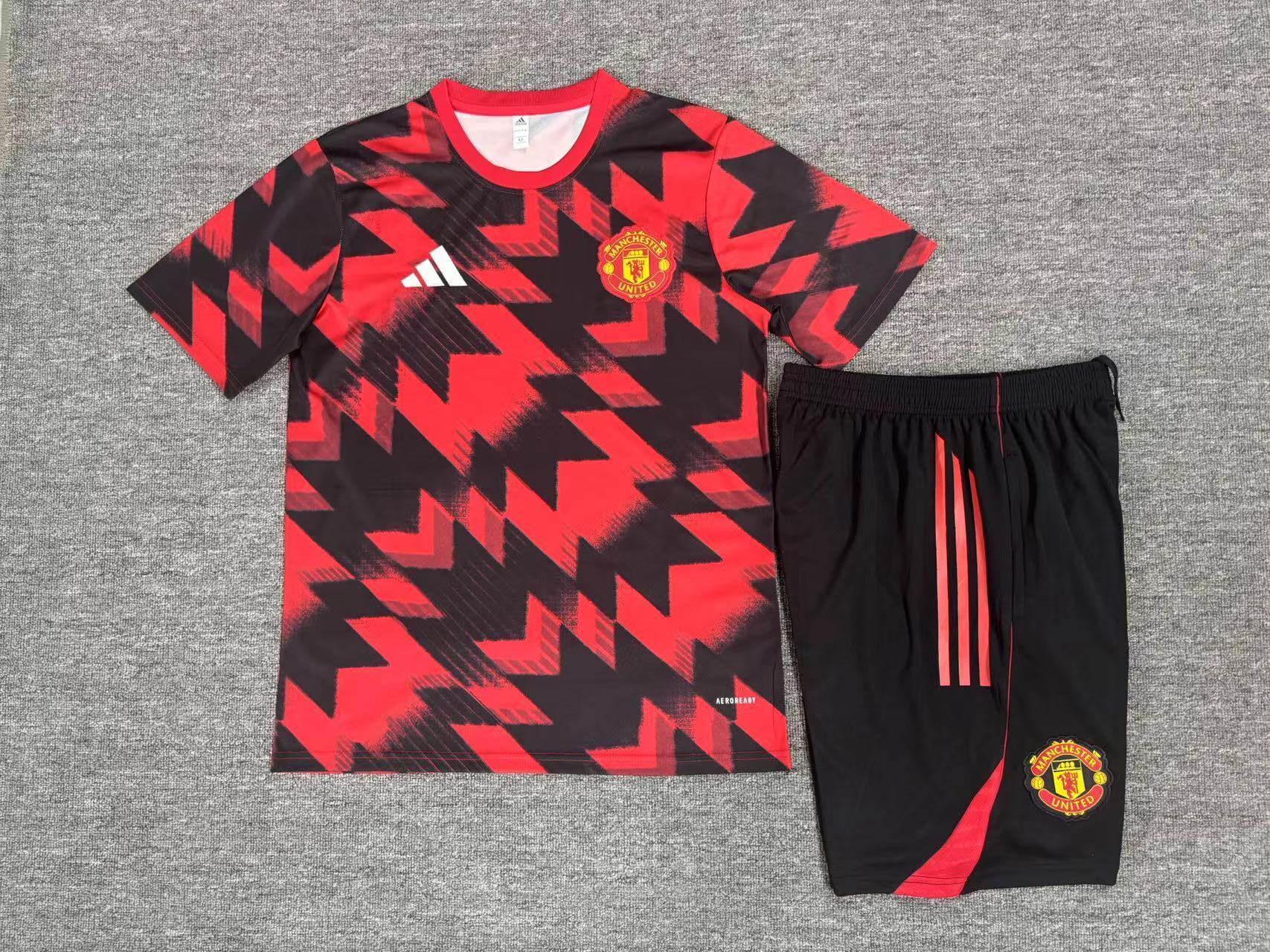 25-26 Short sleeved Manchester United Red and Black Camo Style Kids+Adult Training Uniform