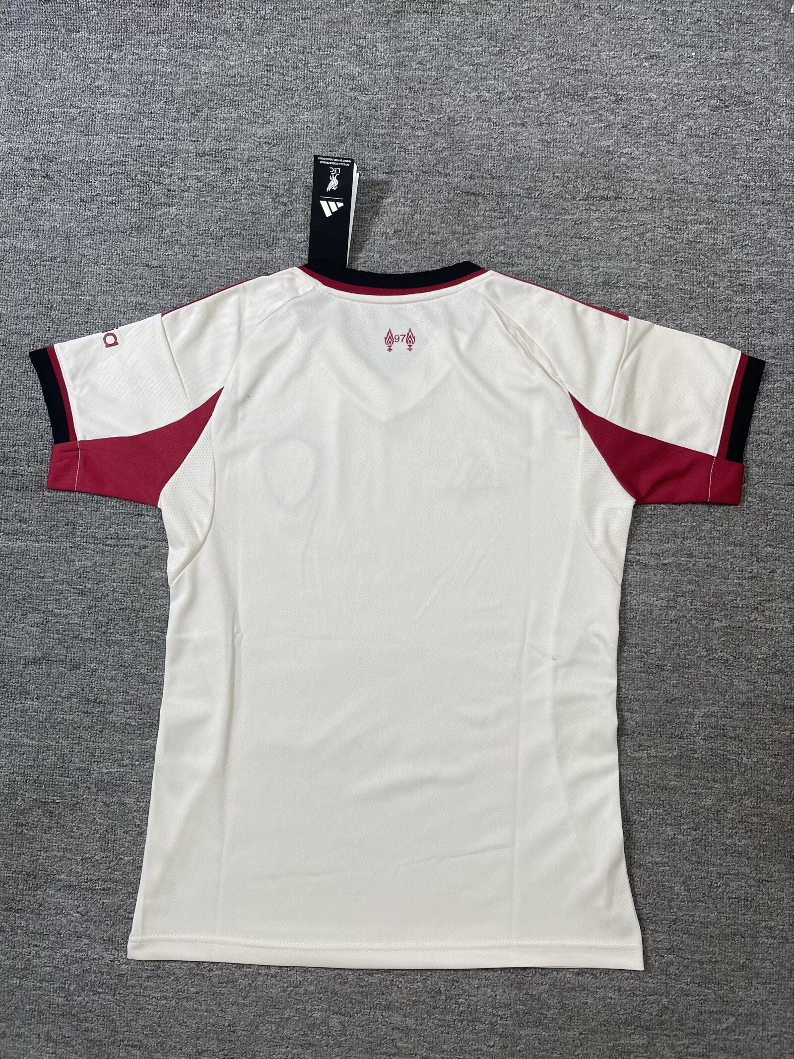 25-26 Liverpool away women's model