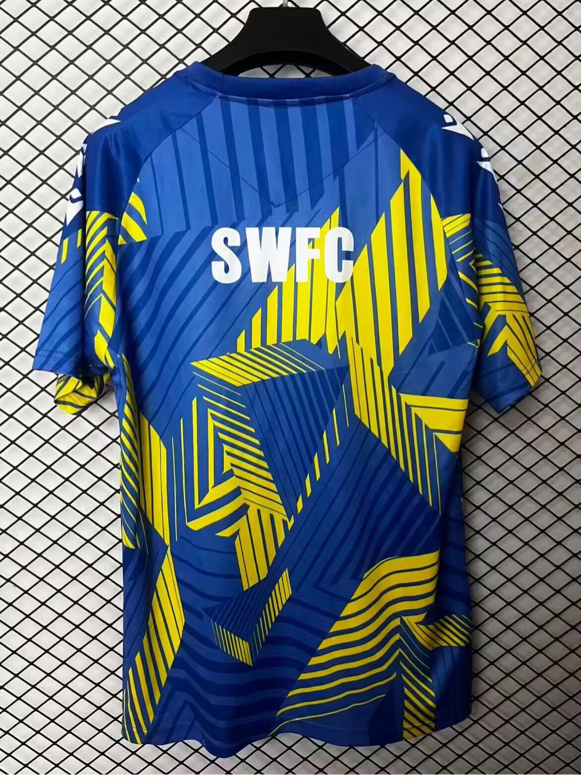 25-26 Sheffield Wednesday pre match uniform