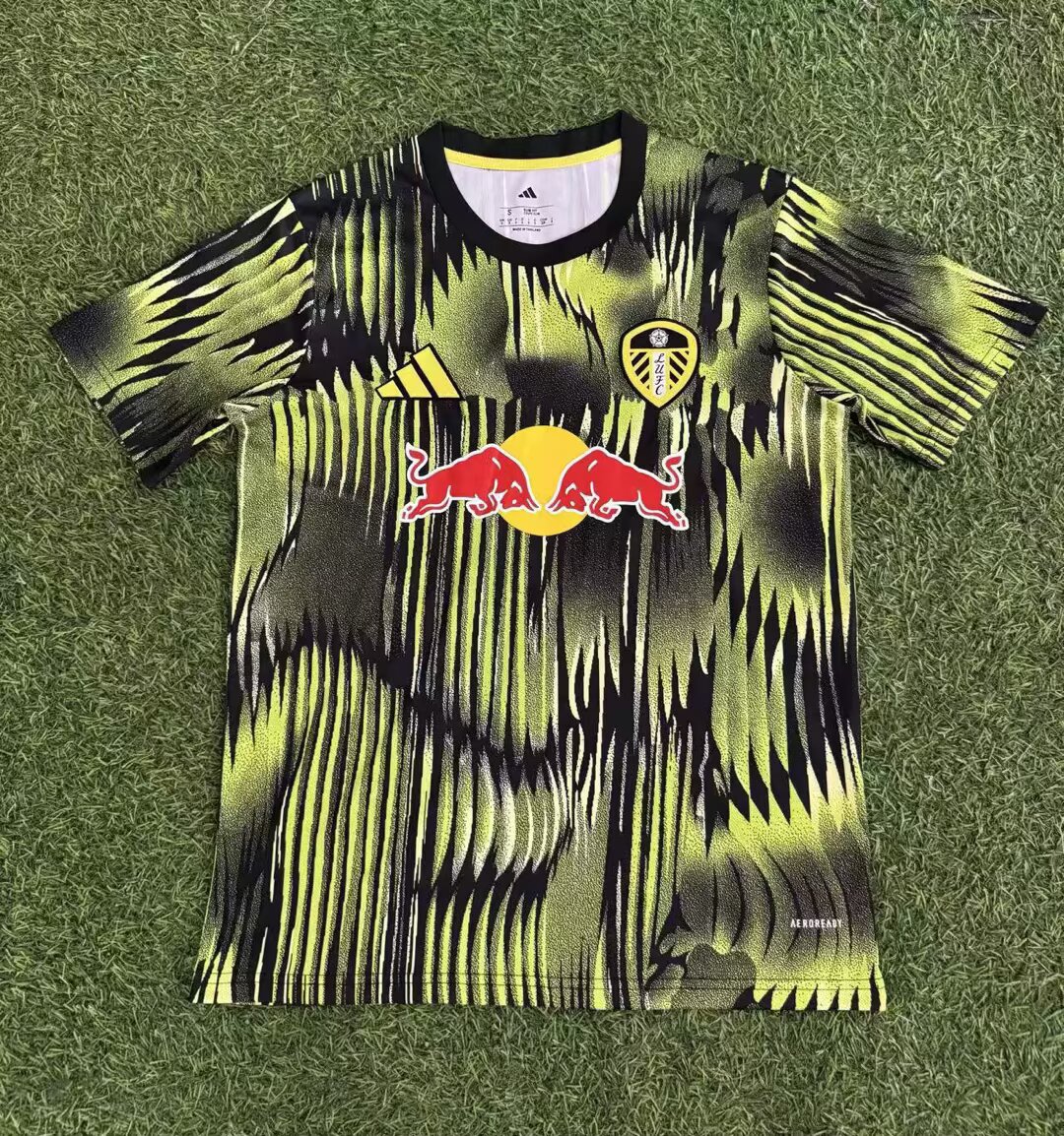 25-26 Leeds United training uniform
