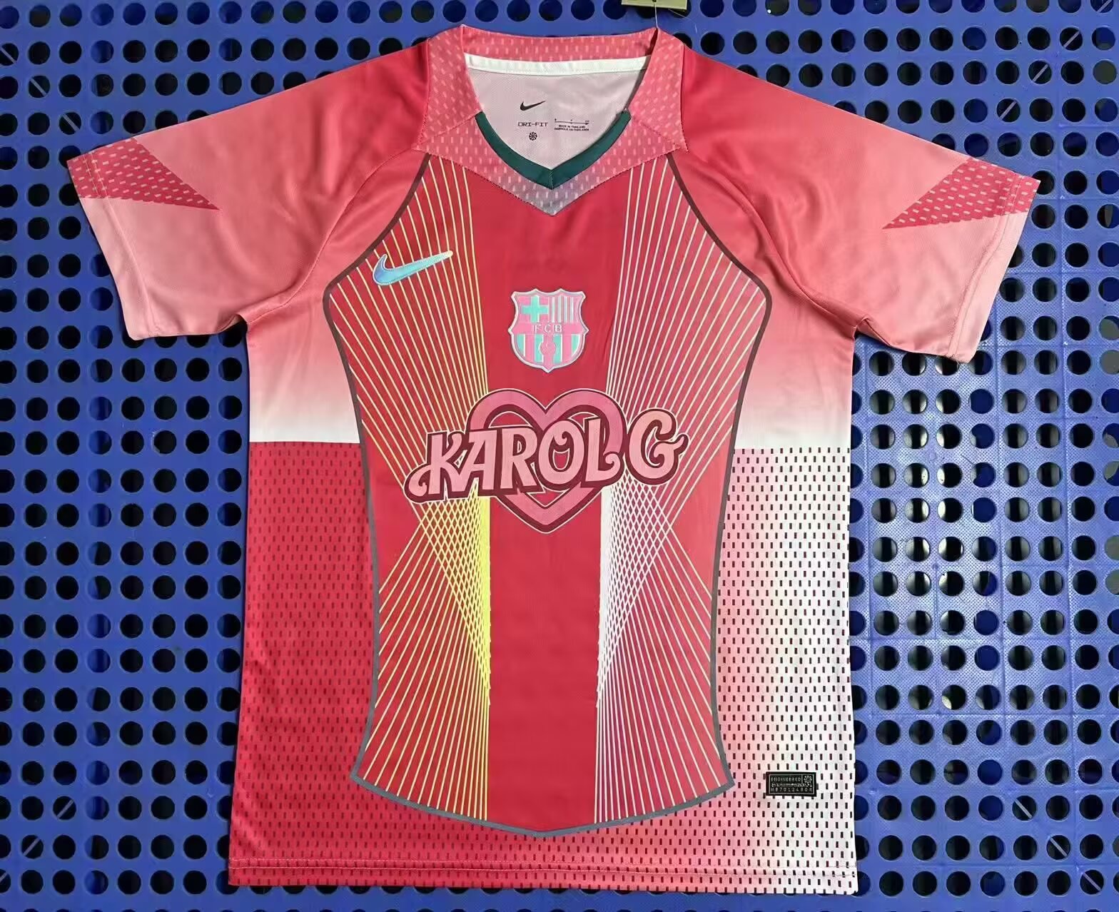 25-26 Barcelona Pink Heart Special Edition