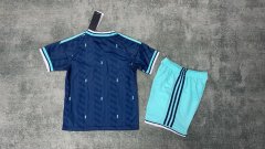 26-27 German away kids