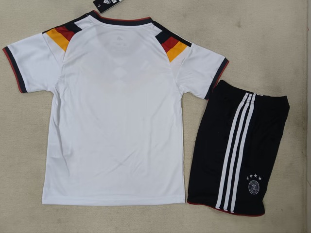 26-27 Germany home games kids+adults