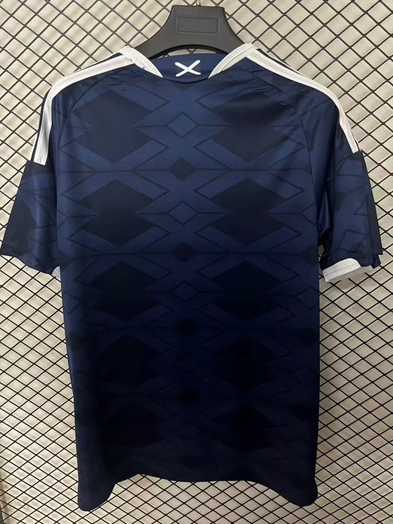 26-27 Scotland Home