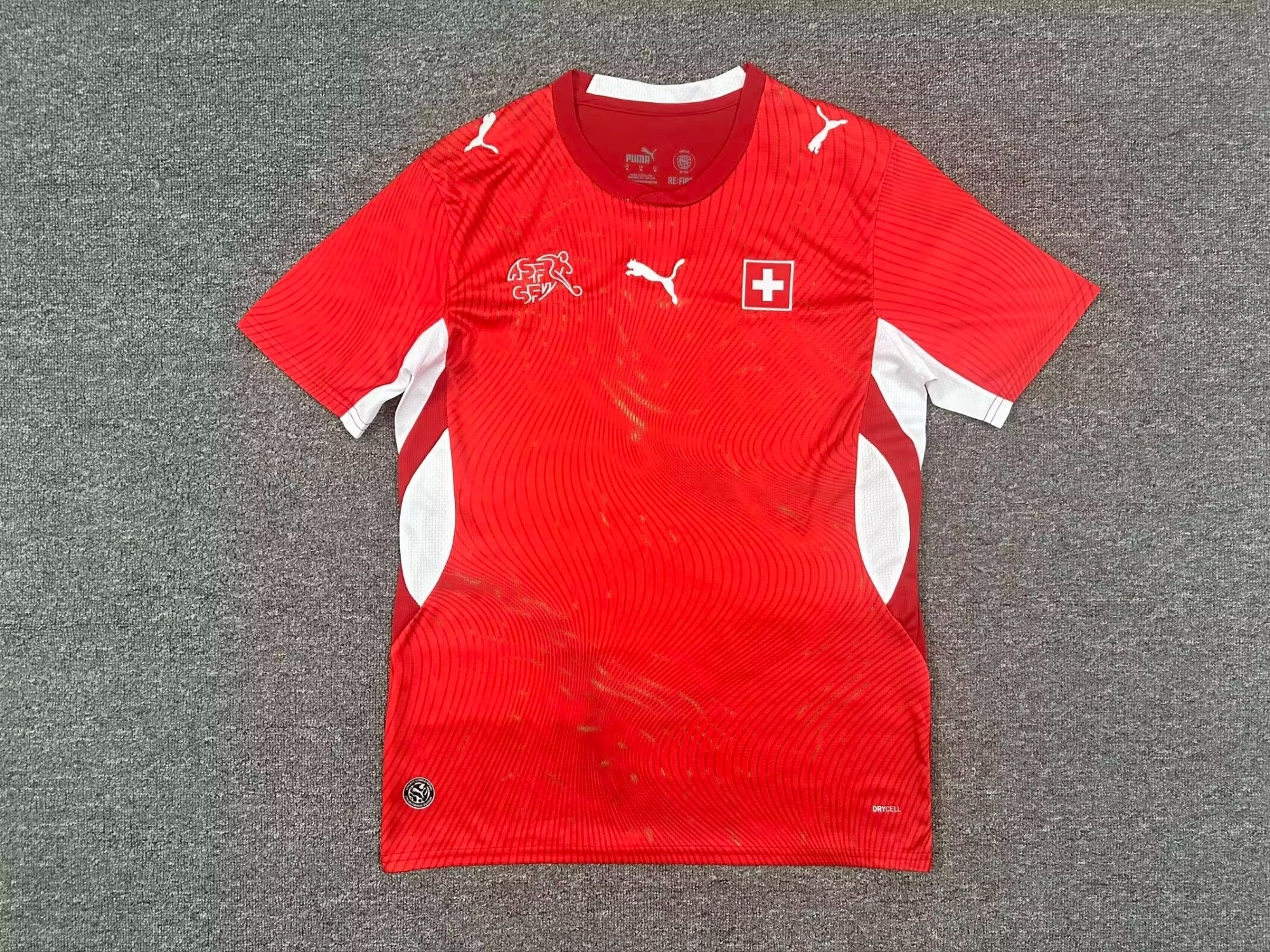 26-27 Swiss home court