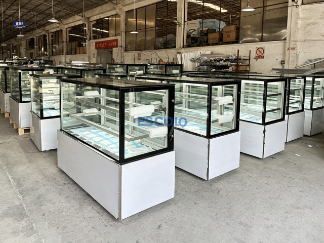 Modern bakeries use this display with a commercial cake display fridge for premium presentation