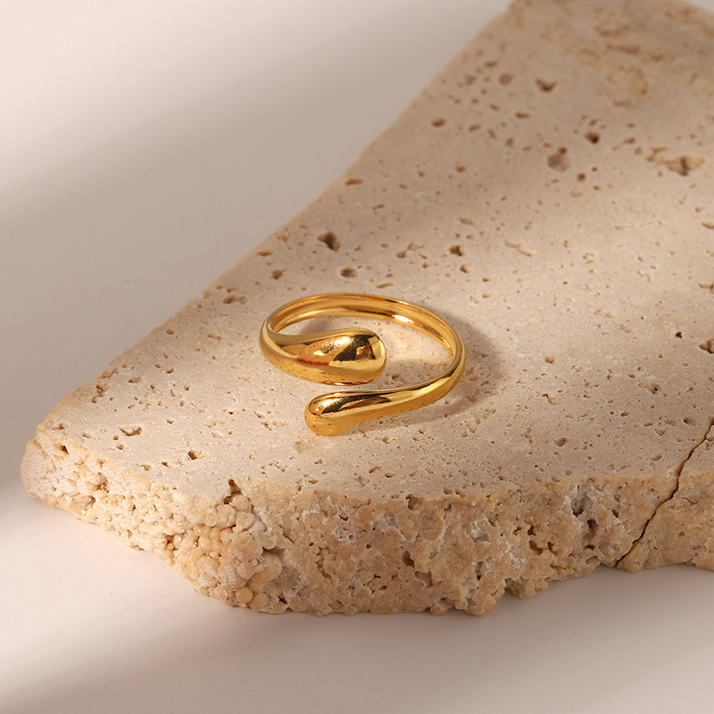 Waterproof Tarnish Free Stainless Steel Rings 18K Gold Plated Fashion Jewelry