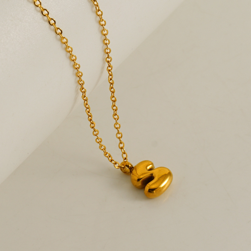 Fashionable minimalist new style 26 English letter pendants stainless steel golden mini bubble letter necklace
