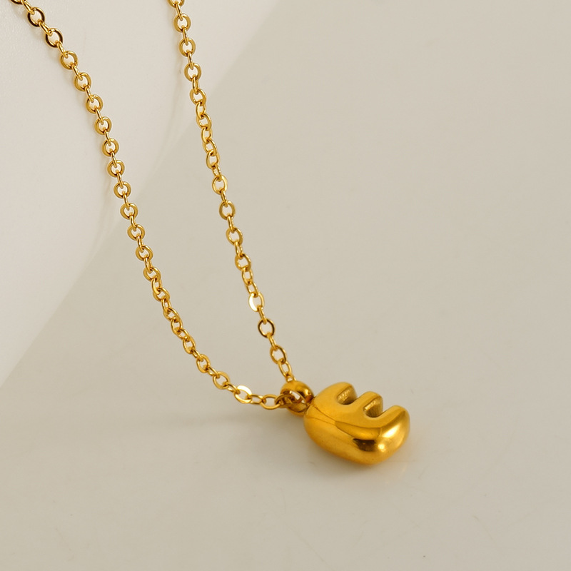 Fashionable minimalist new style 26 English letter pendants stainless steel golden mini bubble letter necklace